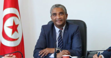 Kamel Déguiche, Minister für Jugend, Sport und berufliche Eingliederung